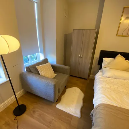 Extra Large In New House At Citywest Privatunterkunft Dublin