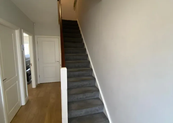 Extra Large In New House At Citywest * Дублин