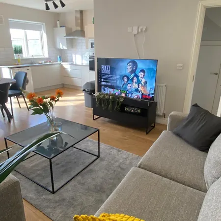 Extra Large In New House At Citywest Dublín